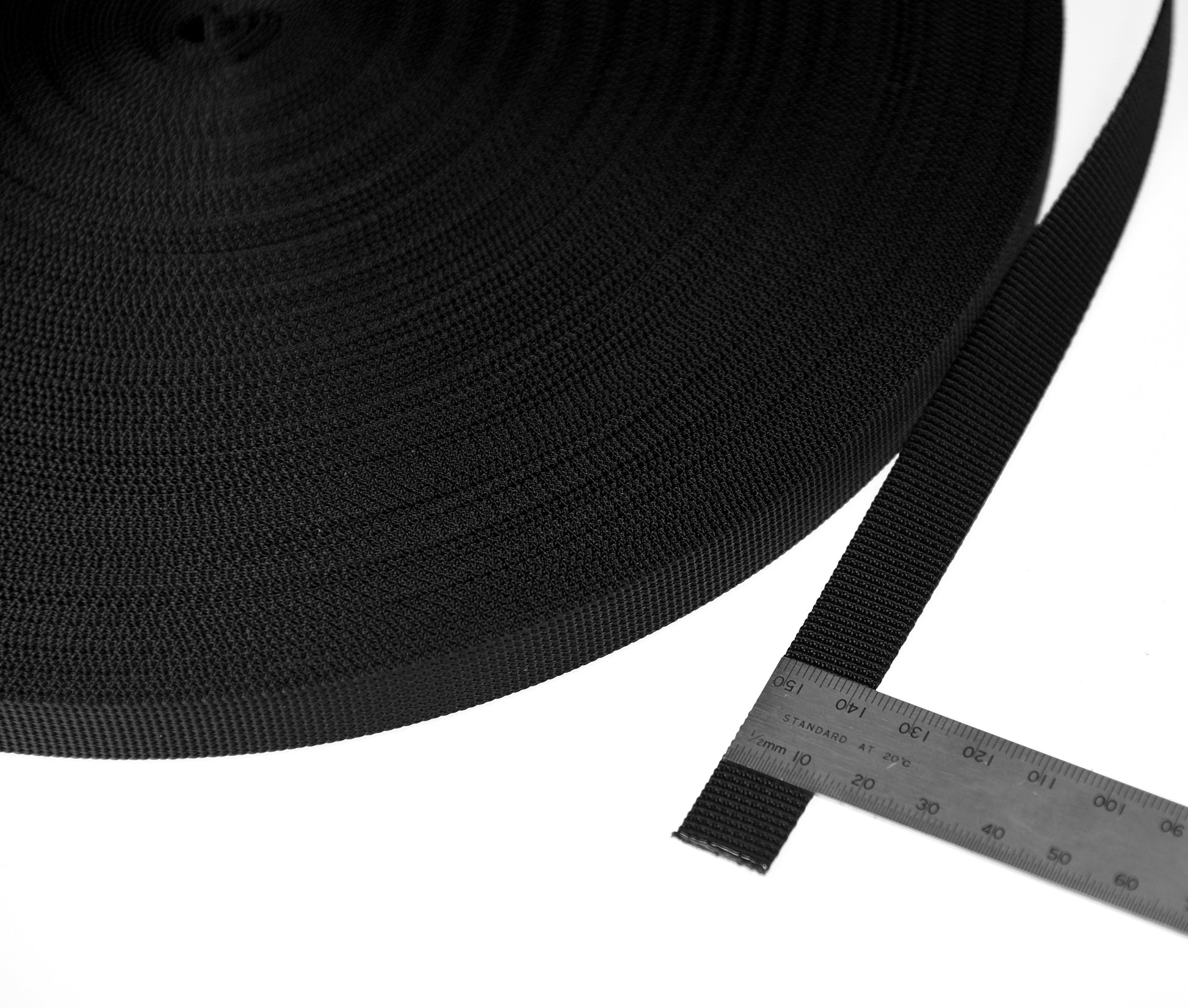 close-up-of-15mm-polyester-webbing-showing-width