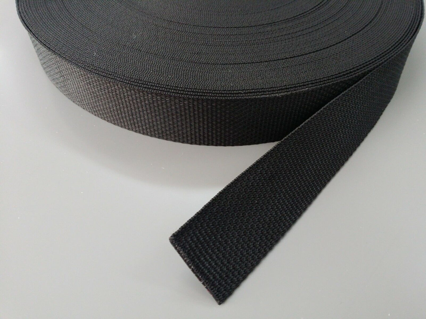 25mm-webbing-showing-texture