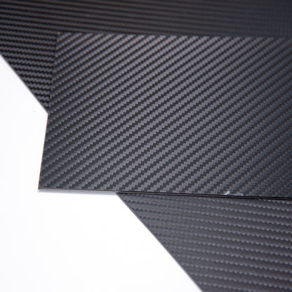 picture-of-carbon-fiber-kydex-verticle-showing-1-corner